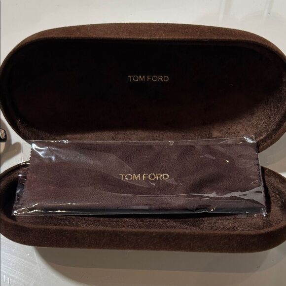 Tom Ford Women\'s Tortoise Shell Sunglasses main image 4
